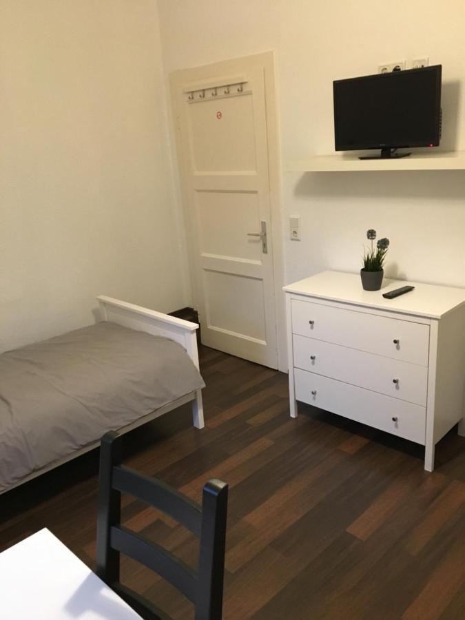 Bed and Breakfast Zum Armen Mann Düsseldorf Zewnętrze zdjęcie