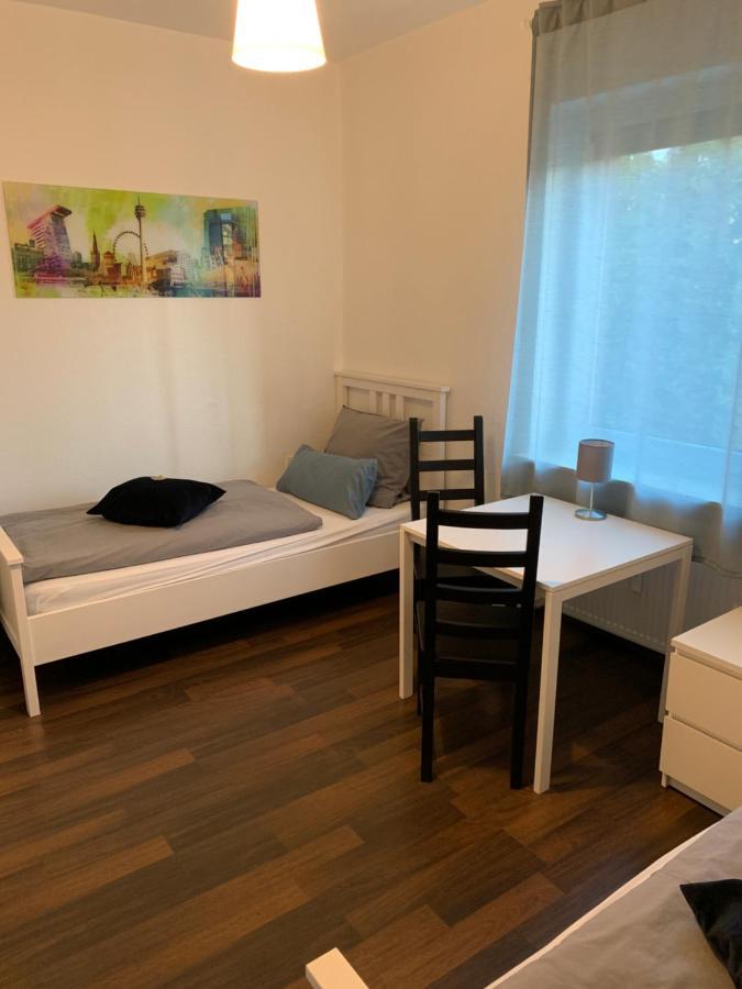 Bed and Breakfast Zum Armen Mann Düsseldorf Zewnętrze zdjęcie