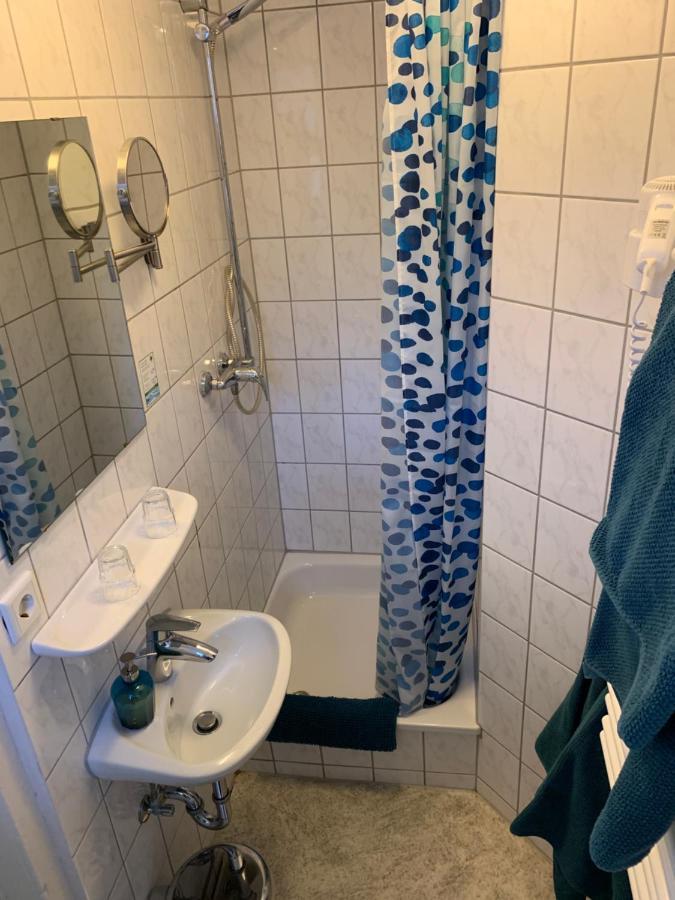 Bed and Breakfast Zum Armen Mann Düsseldorf Zewnętrze zdjęcie