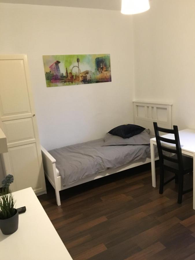 Bed and Breakfast Zum Armen Mann Düsseldorf Zewnętrze zdjęcie