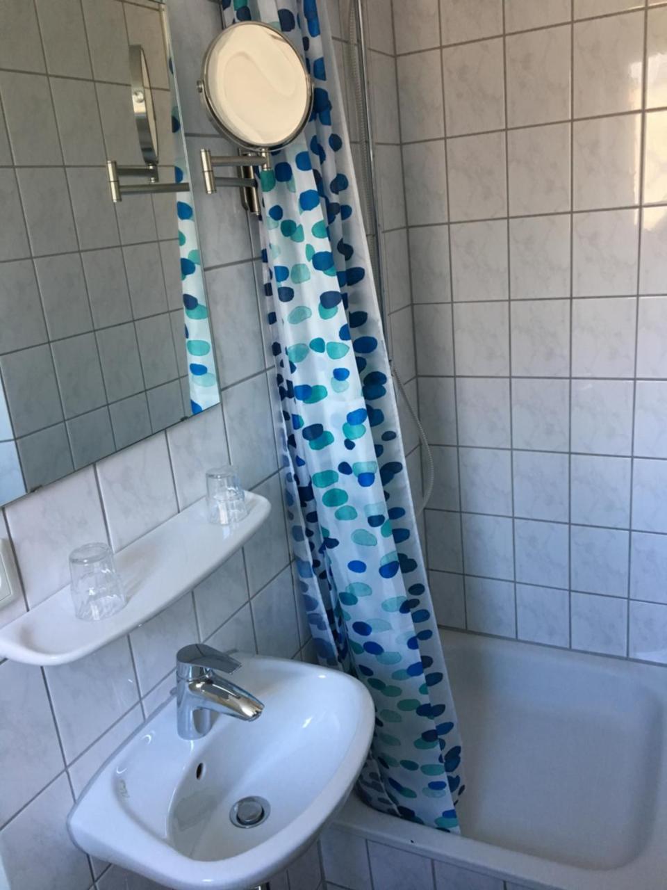 Bed and Breakfast Zum Armen Mann Düsseldorf Zewnętrze zdjęcie